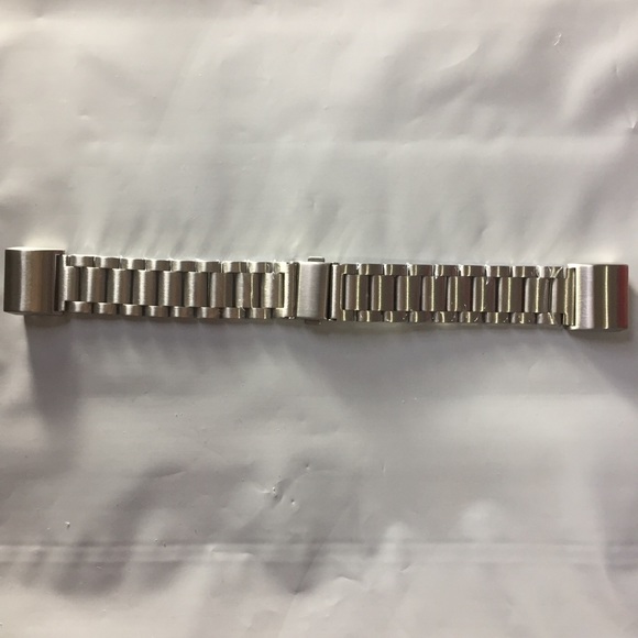 🛍 Fitbit Charge 2 Band Silver Stainless Steel - Picture 4 of 7